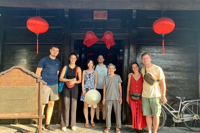 Hoi An Ancient Town Walking Tour with a Local - Stop 5: Traditional Art Performance Theatre for a Cultural Reset