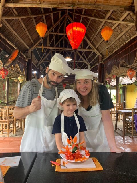 Hoi An: Authentic Cooking class in organic Herb Village - From Pickup to the Market: Learning Ingredients Before You Cook