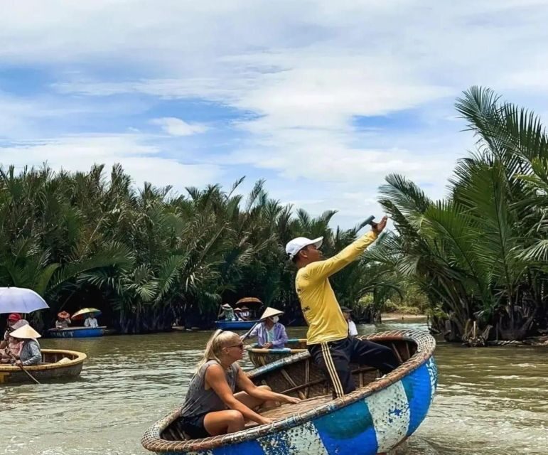Hoi An Bamboo Basket Boat Ride in Water Coconut Forest - The boat performance, paddling try, and fishing-net demos
