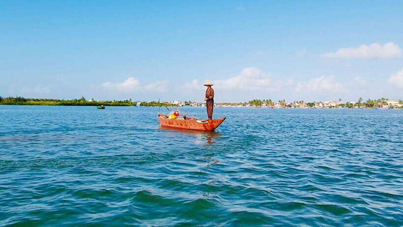 Hoi An : Bamboo Basket Boat Tour and Transfer - Learning to Paddle (and Why the Race Is the Best Part)