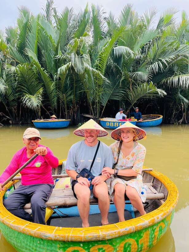 Hoi An: Basket Boat Ride in the BẢY MẪU Coconut Forest - The basket boat ride: paddling a round boat like a local
