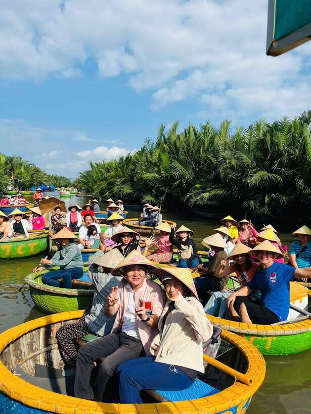 Hoi An: Basket Boat Ride in the BẢY MẪU Coconut Forest - Best time to go: before 9:00 AM for quiet, before 3:30 PM for net casting