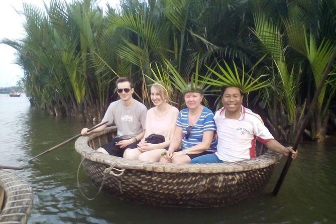 Hoi An Basket Boat Tour & cooking class(local market, boating, fishing crab...) - Lunch on the River: Food That Hits After the Work