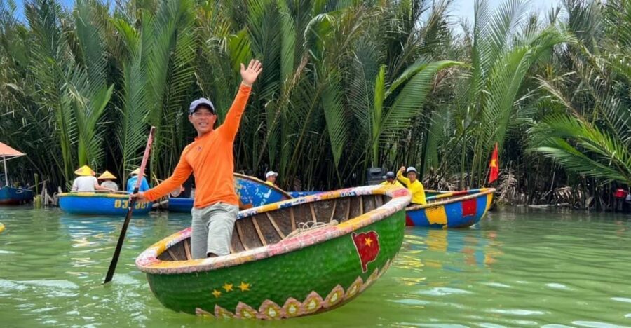 Hoi An Basket Boat - Finding the Right Starting Point With Thuy and Tuong