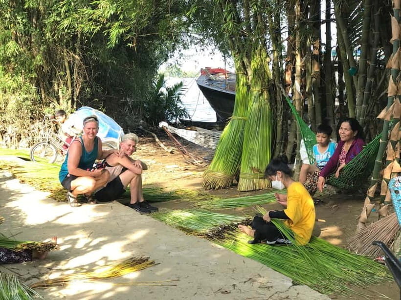 HOI AN Biking River Islands, Village Crafts PRIVATE TOUR - Rice Processing and Rice Paper: Watching Food Made Step by Step