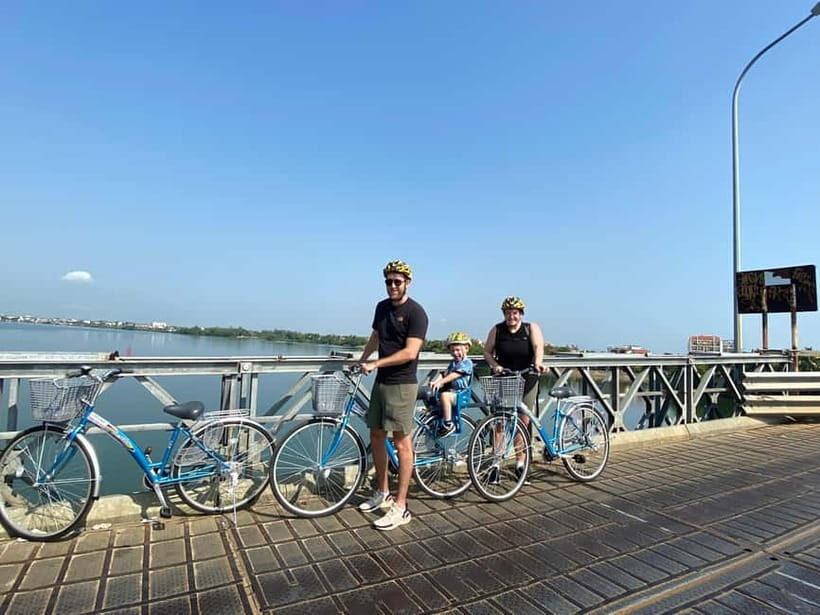 HOI AN Biking River Islands, Village Crafts PRIVATE TOUR - Coffee Break and the Boat-Ride Finish by the River