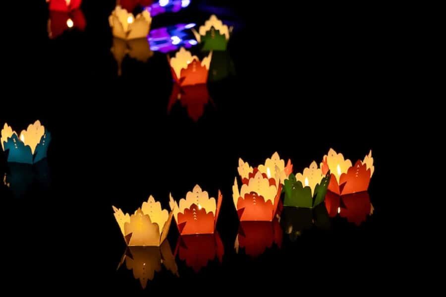 Hoi An: Boat Ride on Hoai River & Release the Flower Lantern - Price and value: about $8 for a full moment on the river