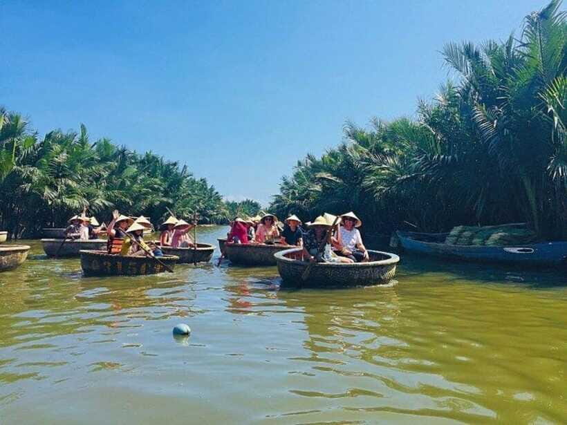 Hoi An: Cam Thanh tour on a Traditional Bamboo Basket Boat - Welcome drink and the simple rhythm of returning to Hội An