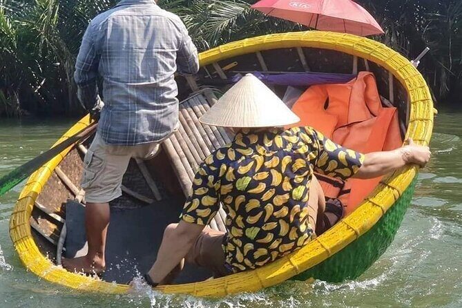 Hoi An Ceramic/Pottery/Lantern Making Class Cafe & Basket Boat - Lunch Reset: Cao Lầu in a Local Setting
