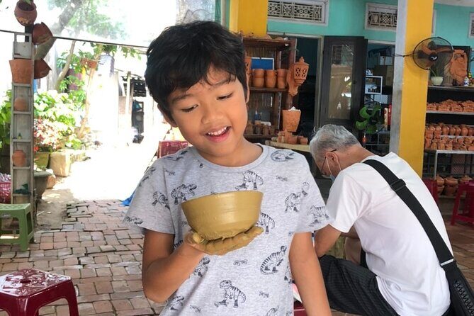 Hoi An Ceramic/Pottery/Lantern Making Class Cafe & Basket Boat - Lantern Making at Home: Crafting Silk and Color