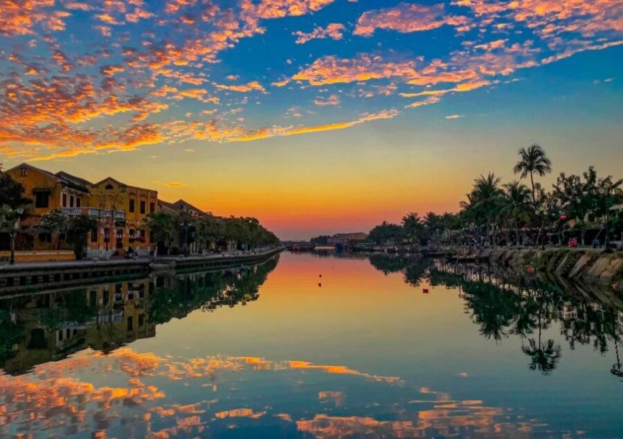 Hoi An: City Tour, Banh my and Coffee - Hoi An Museum, ancient houses, and a handicraft workshop stop