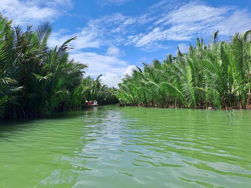 Hoi An City tour -Basket boat ride in the Coconut forest - The shift to a palm-water village: what 5km changes