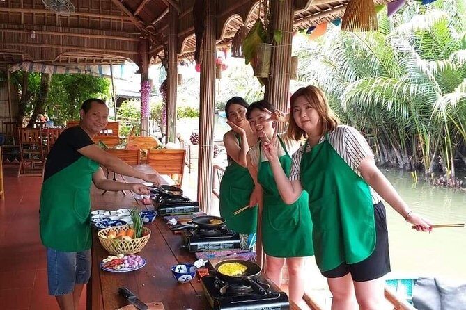 Hoi An Cooking Class And River Cruise - First stop: the Hoi An food market and bargaining basics that actually help