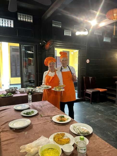 Hoi An: Cooking Class with Exploring Hoi An Market - Hoi An Market: 45 Minutes of Sights, Smells, and Ingredient Shopping