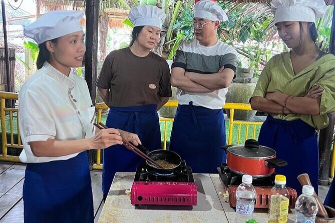 Hoi An Cooking Class with Local Chef - Vegetarian-friendly without feeling like an afterthought