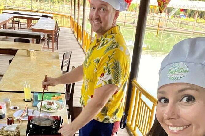 Hoi An Cooking Class with Local Chef - Night session timing: menu changes one day ahead