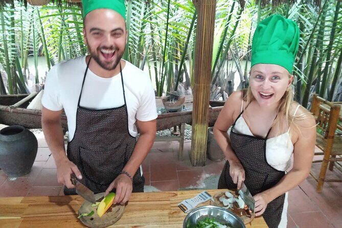 Hoi An Cooking Class(Market,BasketBoat Crabfishing&Cooking Class) - What You’ll Cook: Spring Rolls, Papaya Salad, Noodles, and More