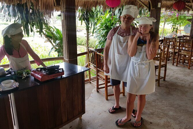 Hoi An Countryside and Cooking Class by Bicycle - Tra Que Vegetable Village: Organic Farming You Actually Help With