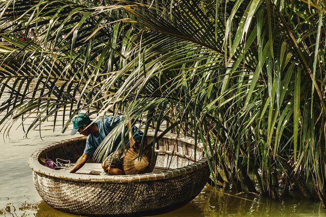 Hoi An Countryside bike tour, Basket boat and Cooking class - Cooking class: turning market ingredients into classic dishes
