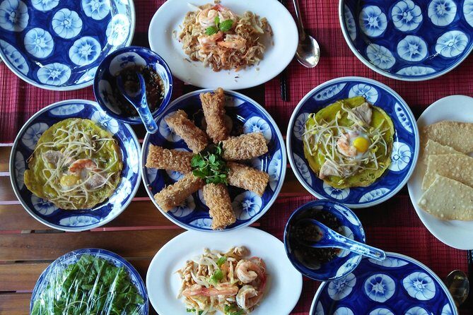 Hoi An Countryside bike tour, Basket boat and Cooking class - The included meal: when your efforts meet a simple, satisfying lunch or dinner