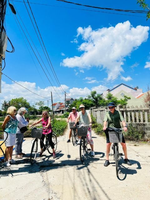 Hoi An Countryside Bike Tour & Basket Boat Ride - Boat dance performance: culture you can watch without a museum ticket