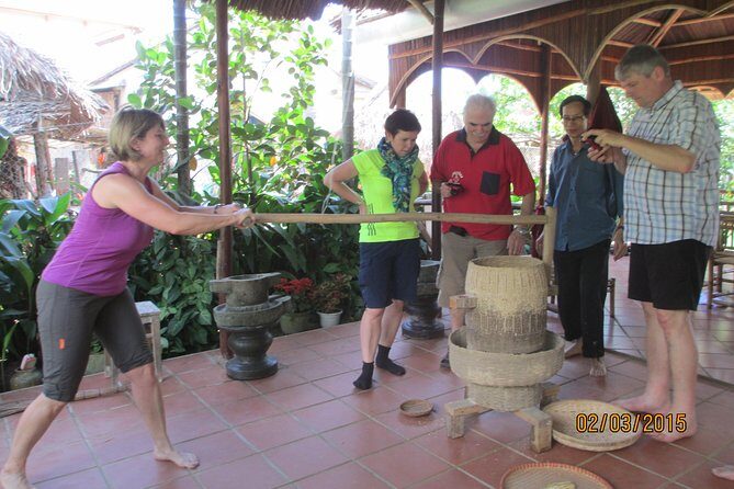 Hoi An countryside biking - Basket Boat - Vegetable village - Local home Cooking - A countryside day that feels like work in a good way
