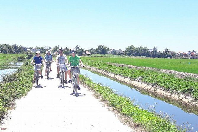 Hoi An Countryside Biking Tour(Vegetable village -basket boat - fishing village) - Tra Que Vegetable Village: Where The Hands-On Part Happens