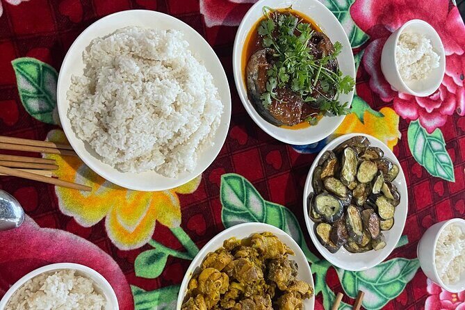 Hoi An countryside cycling Tour,Basket Boat-organic farming-lunch - Bay Mau coconut forest and coconut village: fresh water and fishing fun
