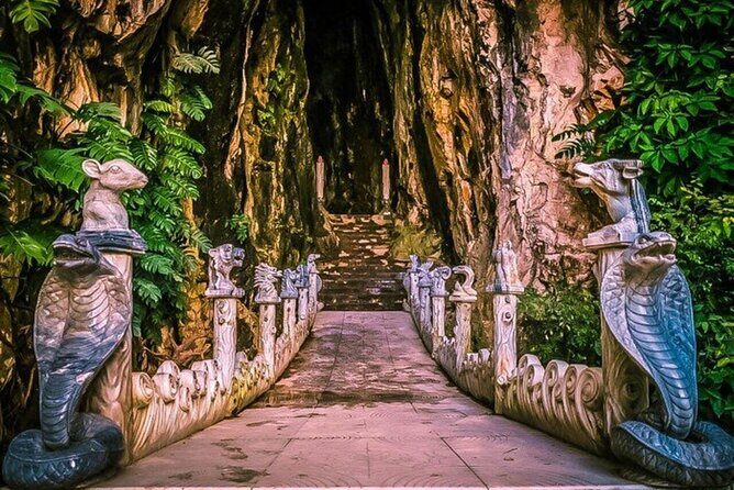 Hoi An/Da Nang : Marble Mountains, Lady Buddha - Am Phu Cave Tour - Marble Mountains: Metal, Wood, Water, Fire, Earth on stone stairways