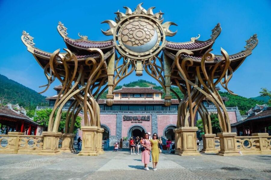 Hoi An/Da Nang: Private Car to BaNa Hills - Golden Bridge - Food beyond the buffet: Vietnamese and international tastes
