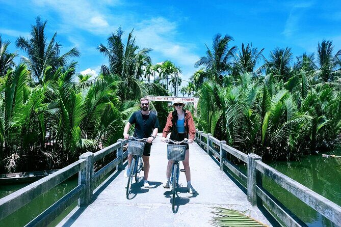 Hoi An Eco-Biking Tour - Tra Que vegetable village: farm work that teaches without turning into a show
