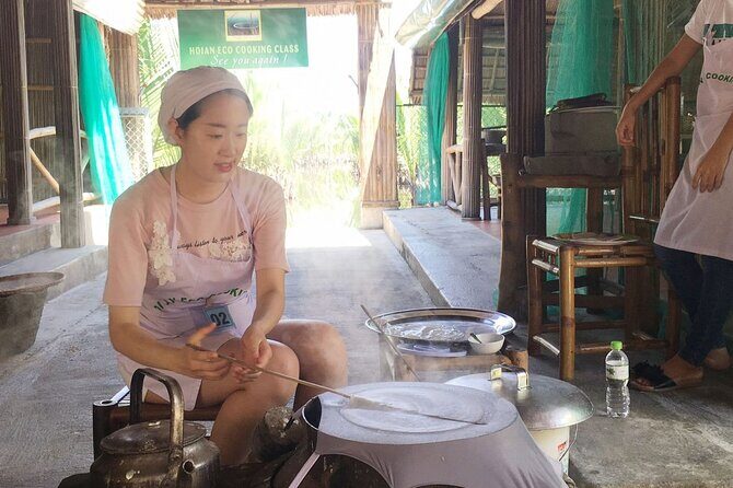 Hoi An Eco Cooking Class With Kien Nguyen Cooking - Cam Thanh round bamboo boat: purple crab energy and coconut waterways