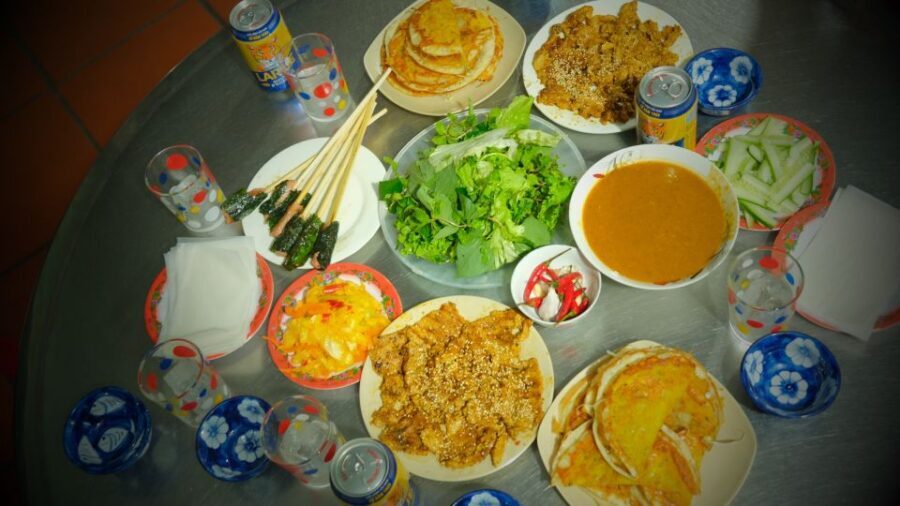 Hoi An: Evening Food Culture Tour by Vespa - The guide’s role: more than ordering and translating