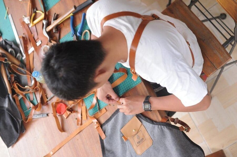Hoi An: Experience Handmade Leather Making in Oldtown - Tips that make the workshop go smoother