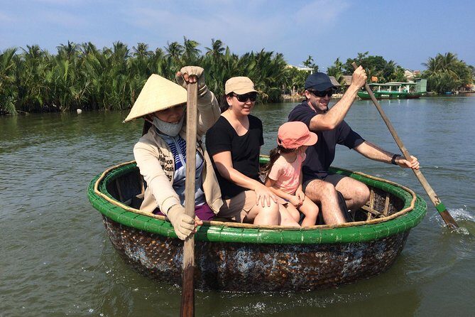 Hoi An Farming and Fishing life Experience Tour - Trading the old town for farm roads and river life
