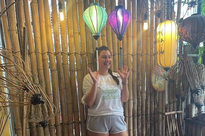 Hoi An Foldable Bamboo Silk Lantern and Evening Street Food Tour - The lantern-making class: build a collapsible bamboo silk lantern