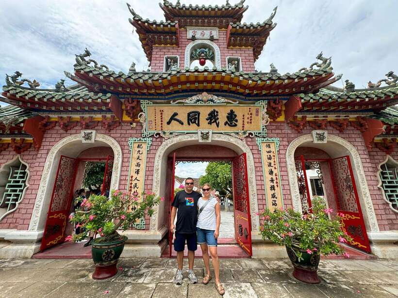 Hoi An: Half-Day Heritage Walking Tour - Japanese Covered Bridge: the iconic stop, handled in context