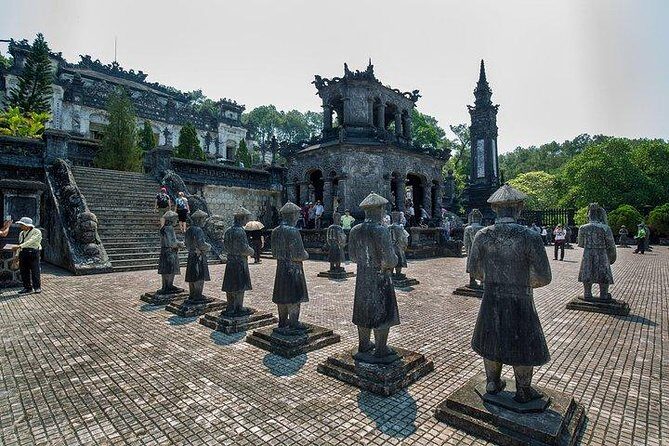Hoi An: Imperial Hue And Hai Van Pass Full-day Tour - Perfume River boat time: the calm break you need