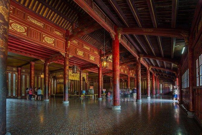 Hoi An: Imperial Hue And Hai Van Pass Full-day Tour - Lunch on the route: included fuel for a long, full day