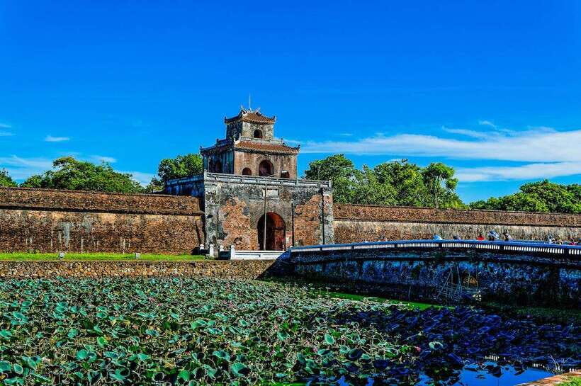 Hoi An: Imperial Hue And Scenic Hai Van Pass Discovery Tour - Perfume River boat ride: a short change of pace that helps