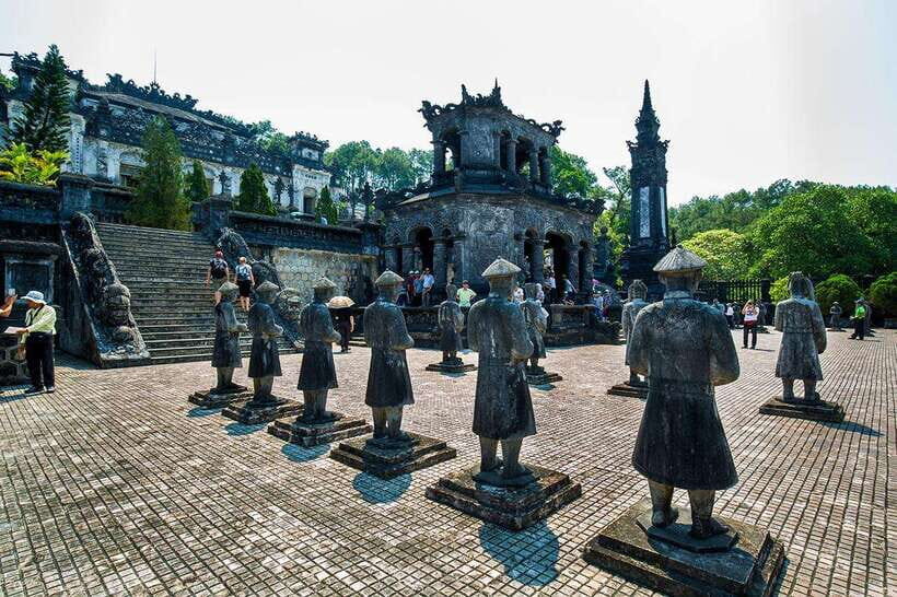 Hoi An: Imperial Hue And Scenic Hai Van Pass Discovery Tour - Khai Dinh Royal Tomb: feng shui meets dramatic design