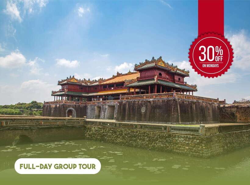 Hoi An: Imperial Hue And Scenic Hai Van Pass Discovery Tour - Entering the Hue Citadel (Đại Nội): walls, gates, and the 1804–1833 story