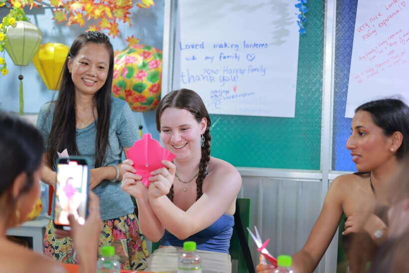 Hoi An : Lantern Boat Ride & Flower Lantern Making Class. - The 90-Minute Flow: Craft, Write, Boat, Release