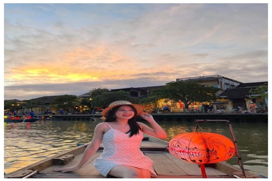 Hoi An : Lantern Boat Trip & Release Lantern - Timing: how to dodge the 7–8pm crowd