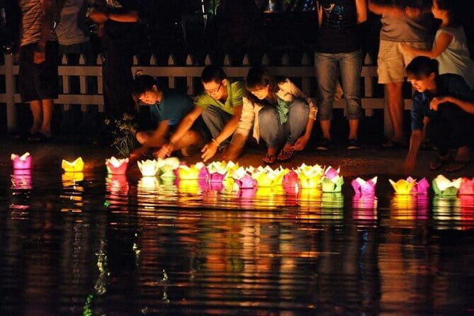Hoi An Lantern Shop & Boat Photoshoot – Night Experience - Photo package that actually delivers value (not just “a few pics”)