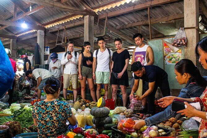Hoi An Local Market and Vegetable Village Cooking Class - Chef Hai’s hands-on cooking: four dishes and the method behind them