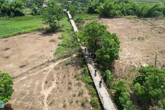 Hoi An Makers Tour by E-Bike - Stop 1 in Hoi An Ancient Town: makers with purpose