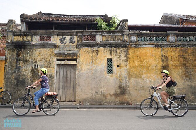 Hoi An Makers Tour by E-Bike - Weaving through old town to the countryside: bridges, workshops, and steady pace