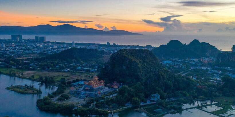 Hoi An: Marble Mountain & Monkey Mountain in Afternoon Tour - Marble Village at the Foot: Craft Tradition You Can Actually See