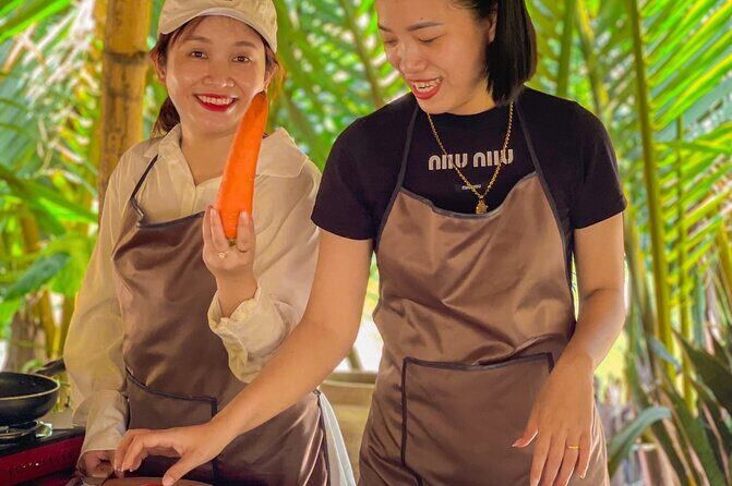 Hoi An: Market Visit, Basket Boat Ride, and Cooking Class - Cooking Class with a Local Chef: Techniques You Can Recreate
